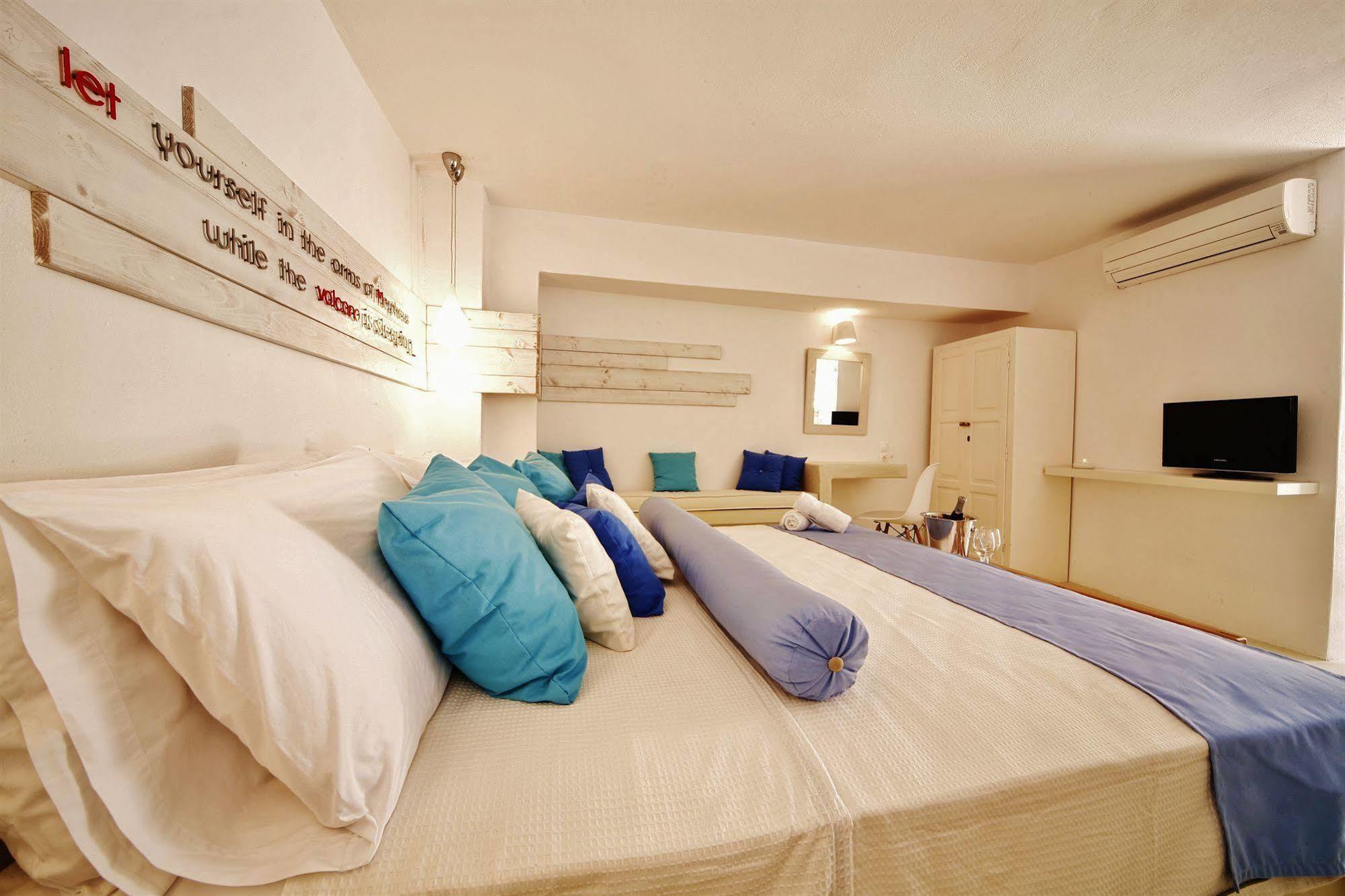 Chroma Suites Oia  Exterior foto